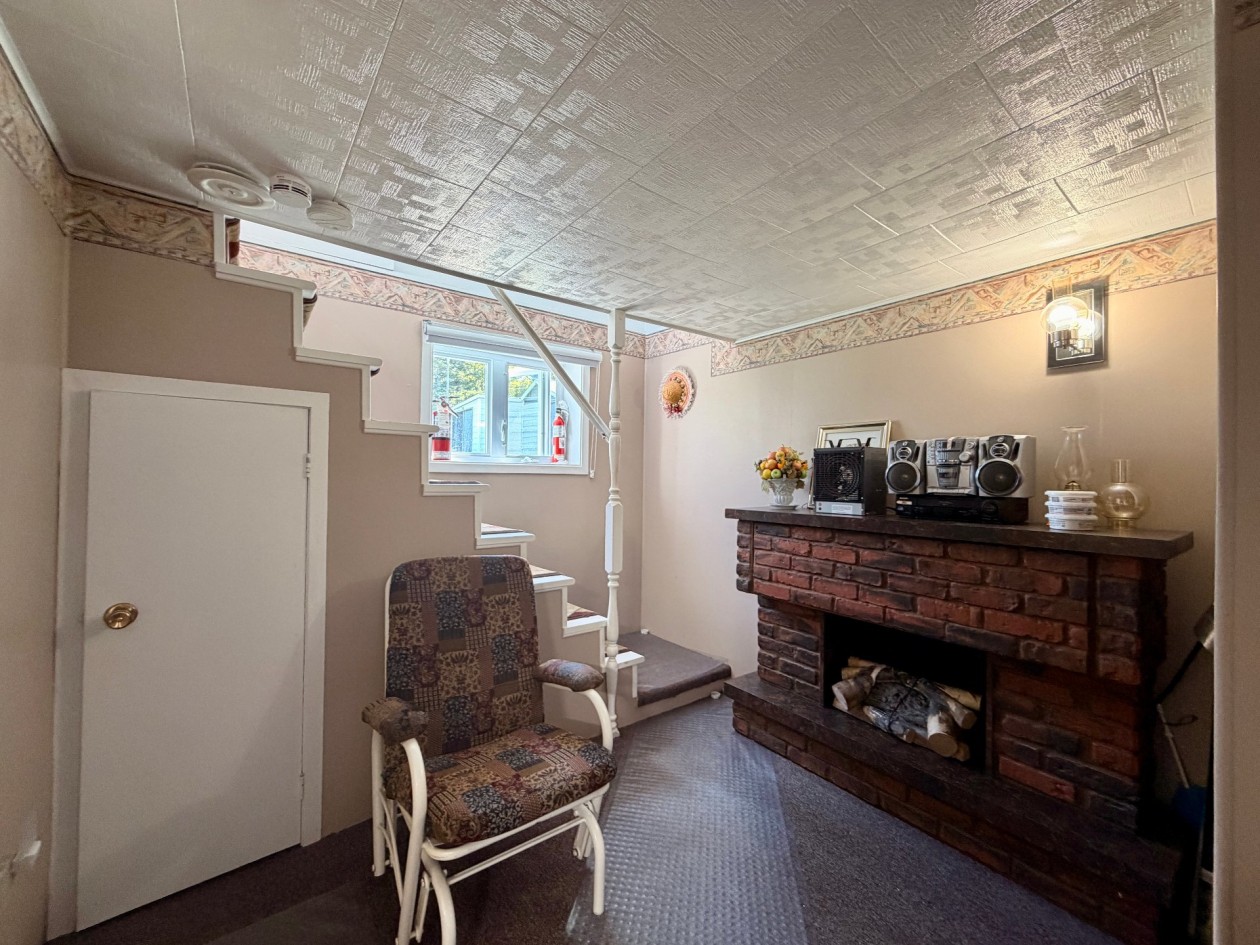 Salle familiale — 585, Boul. de St-Maurice, Gaspé, G4X4L8, Gaspé