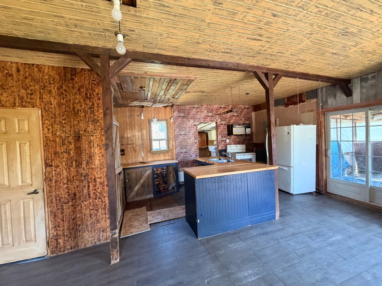 Photo 4 — 1032, Boul. de York O., Gaspé, G4X2M6, Gaspé