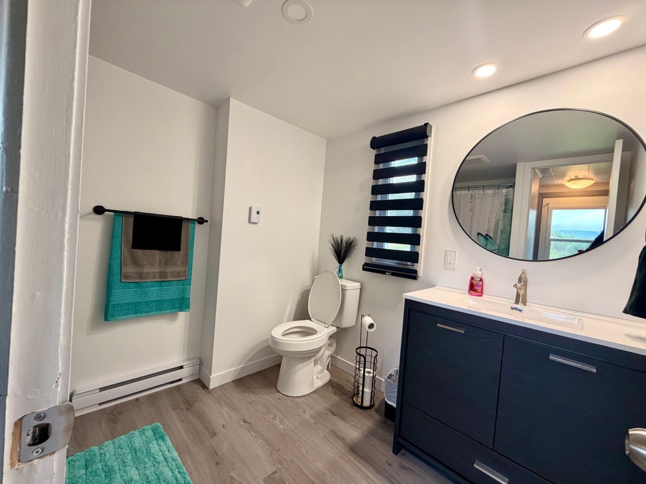 Salle de bains — 1036, Boul. de Douglas, Gaspé, G4X2X1, Gaspé
