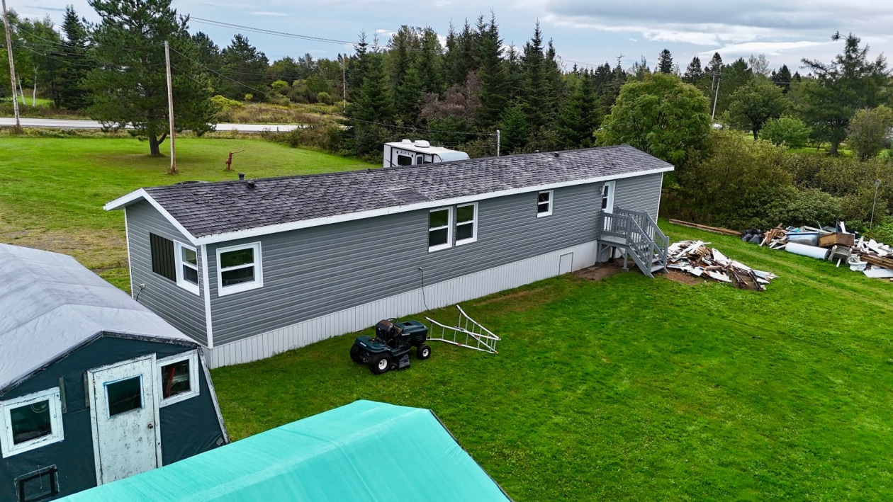 Cour — 1036, Boul. de Douglas, Gaspé, G4X2X1, Gaspé