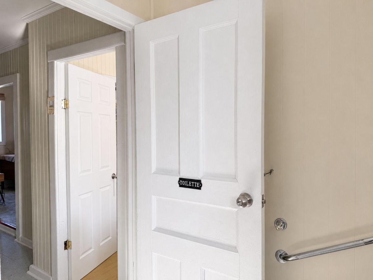 Salle de bains — 117, Rue Principale, Petite-Vallée, G0E1Y0, Petite-Vallée