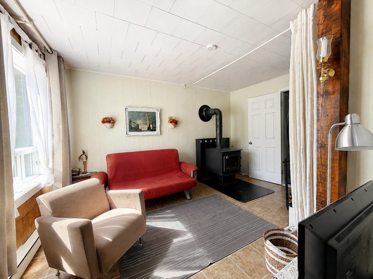Salon — 117, Rue Principale, Petite-Vallée, G0E1Y0, Petite-Vallée
