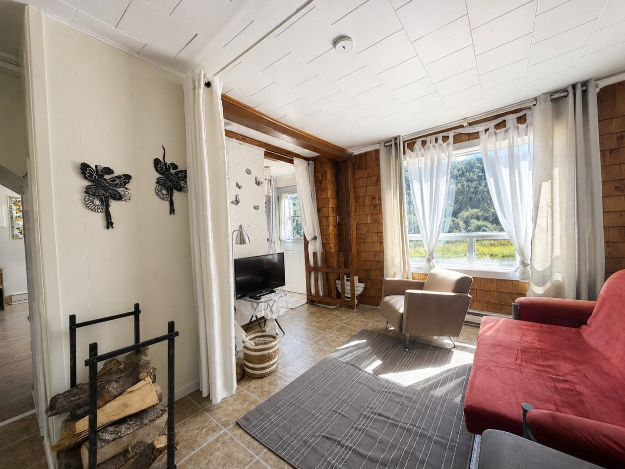 Salon — 117, Rue Principale, Petite-Vallée, G0E1Y0, Petite-Vallée