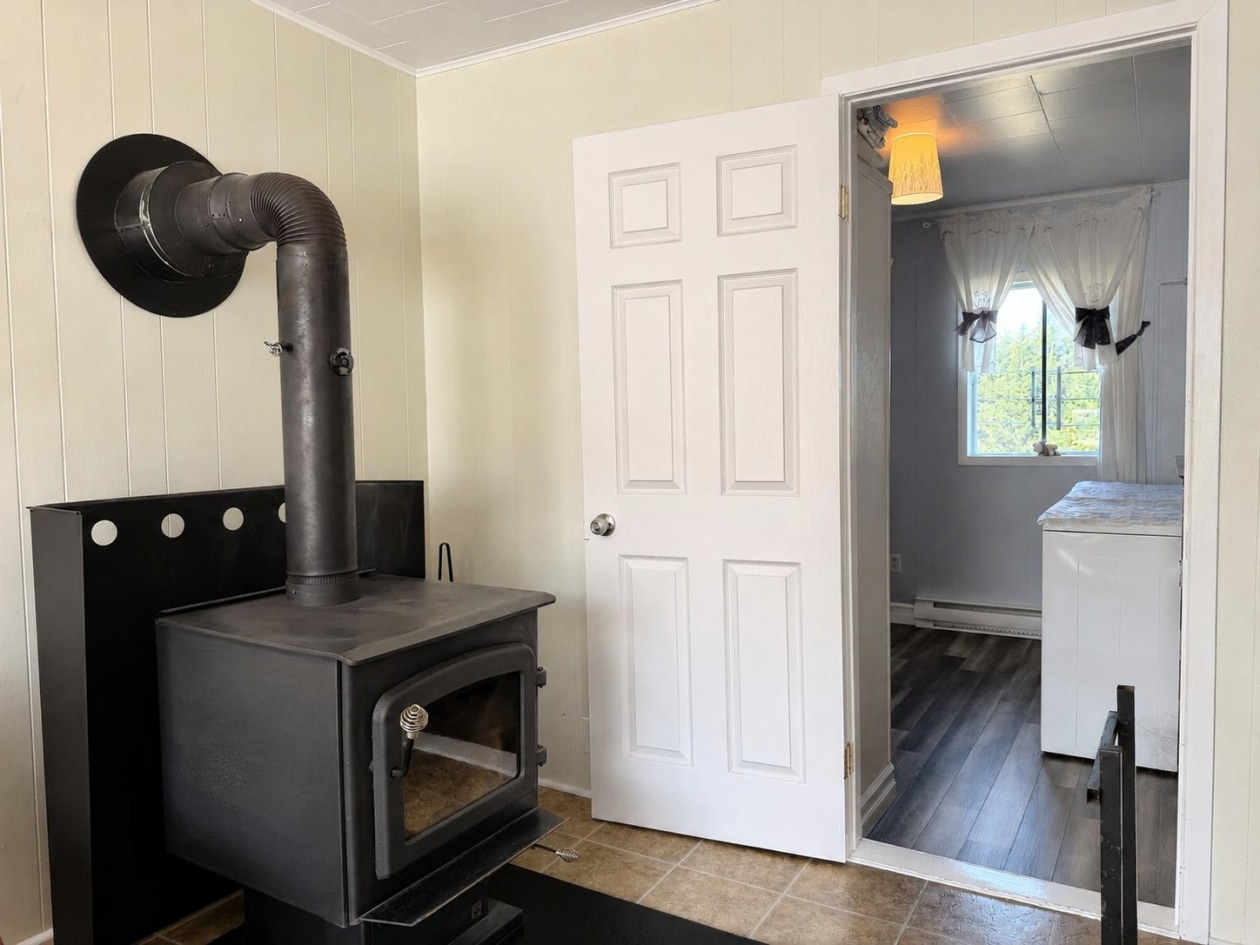 Salon — 117, Rue Principale, Petite-Vallée, G0E1Y0, Petite-Vallée