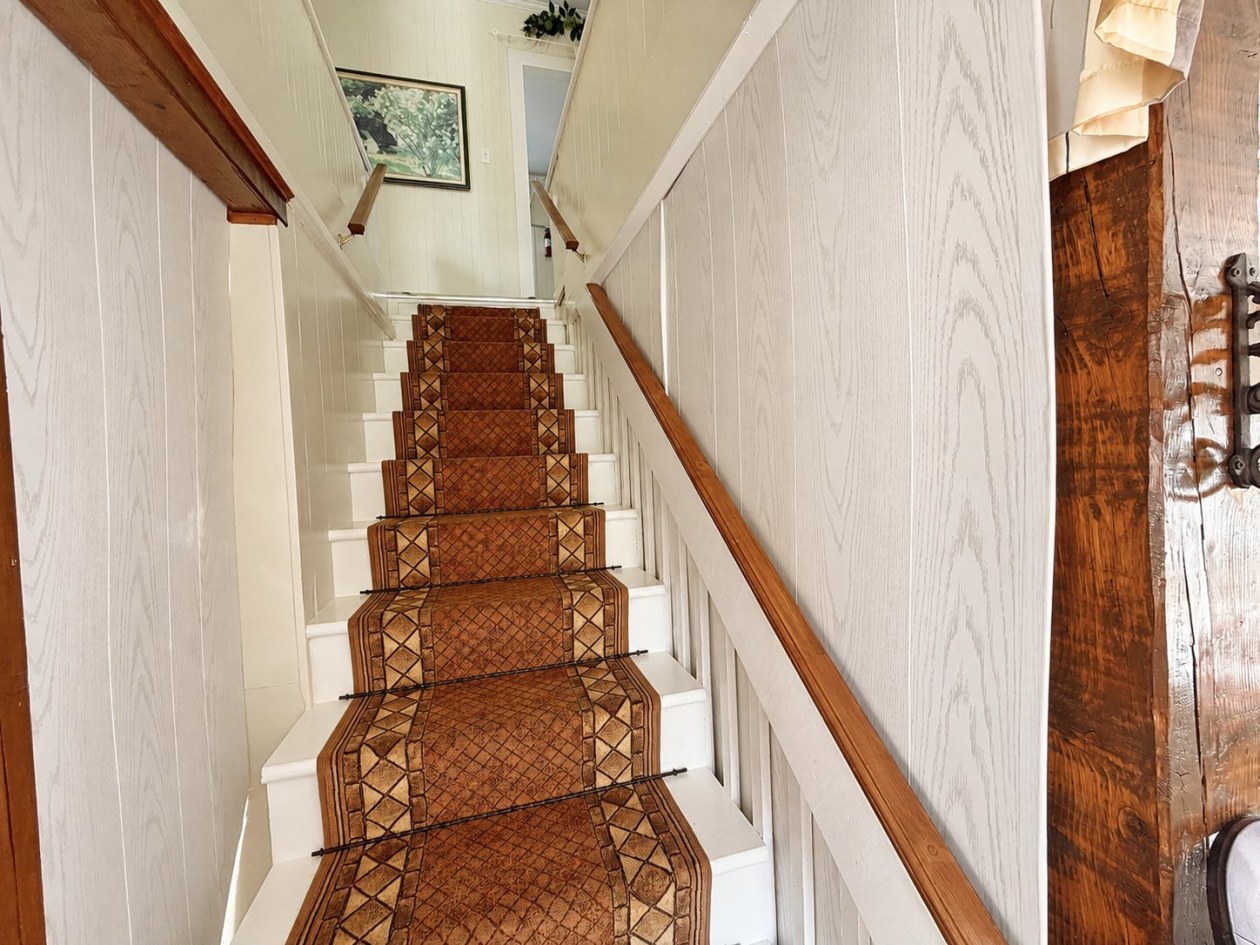 Escalier — 117, Rue Principale, Petite-Vallée, G0E1Y0, Petite-Vallée