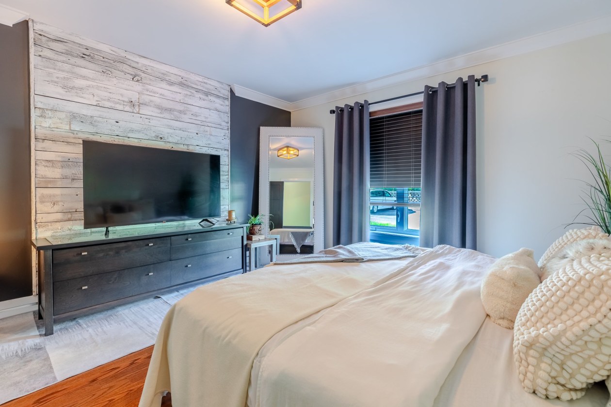 Chambre à coucher — 1923, Boul. Jean-Talon E., Québec (Charlesbourg ), G2L3L6, Québec (Charlesbourg )