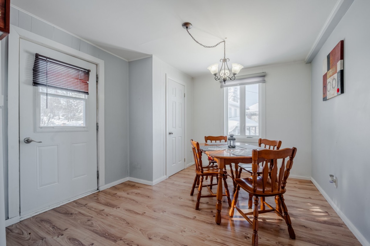Photo 31 — 97 - 99B Rue Principale, Saint-Moïse