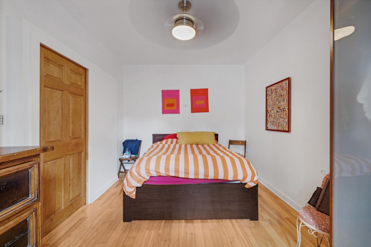 Chambre à coucher — 8256 - 8258 Rue St-Dominique, Montréal