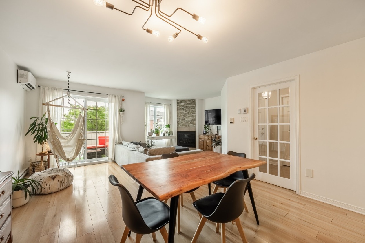 Salle à manger — 780, Cours de la Raffinerie, Mont-Saint-Hilaire, J3H0C7, Mont-Saint-Hilaire