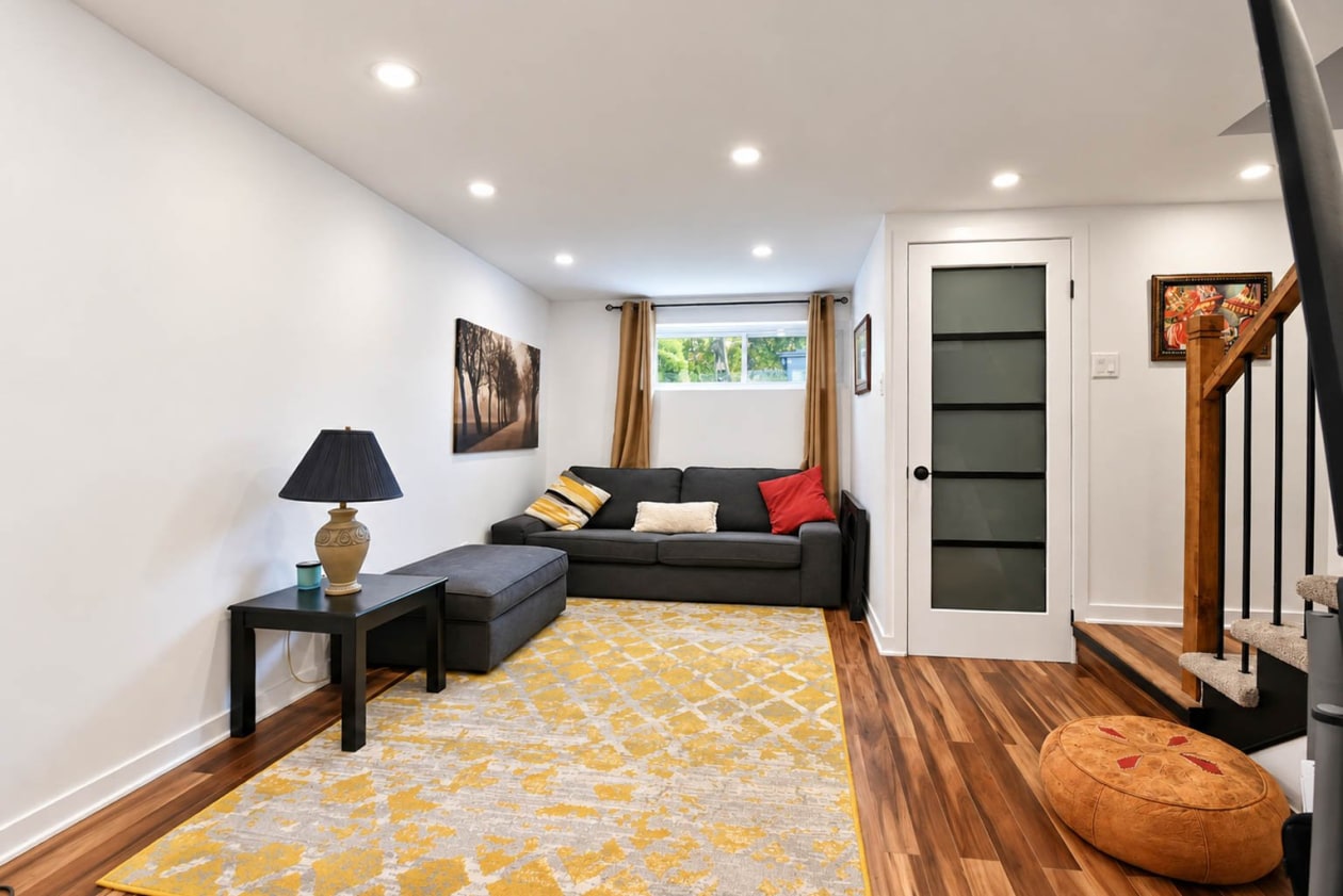 Salle familiale — 3970, Boul. St-Laurent, Sainte-Catherine, J5C2A9, Sainte-Catherine