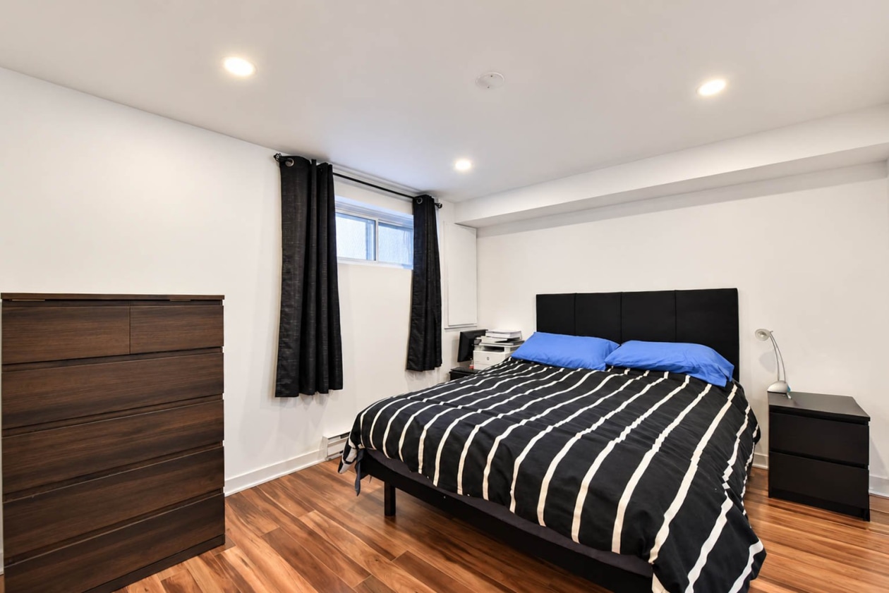 Chambre à coucher — 3970, Boul. St-Laurent, Sainte-Catherine, J5C2A9, Sainte-Catherine