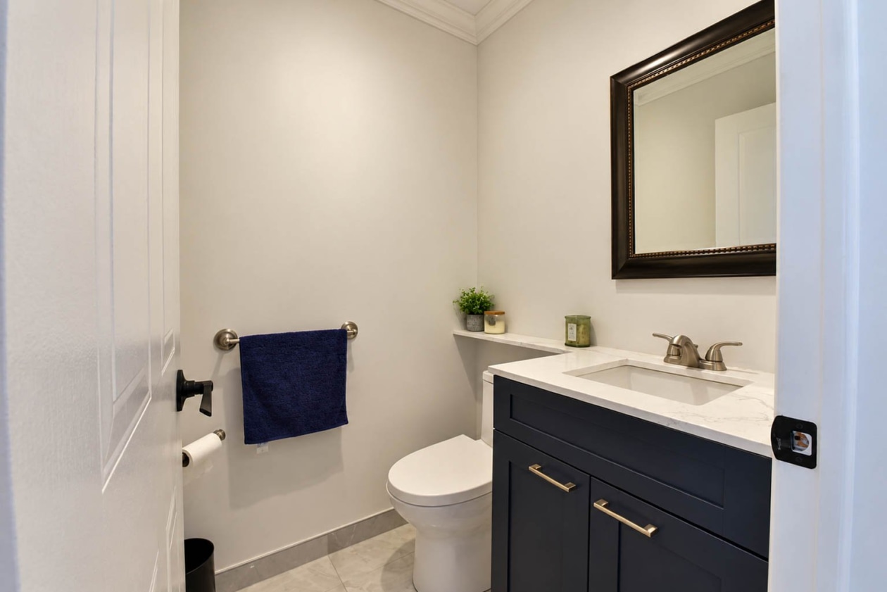 Salle d'eau — 3970, Boul. St-Laurent, Sainte-Catherine, J5C2A9, Sainte-Catherine
