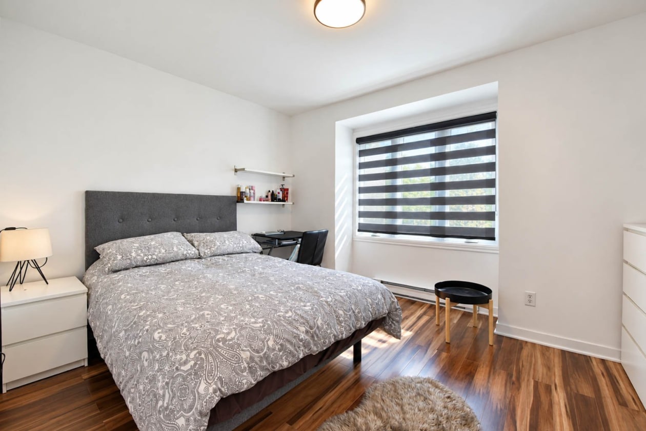 Chambre à coucher — 3970, Boul. St-Laurent, Sainte-Catherine, J5C2A9, Sainte-Catherine