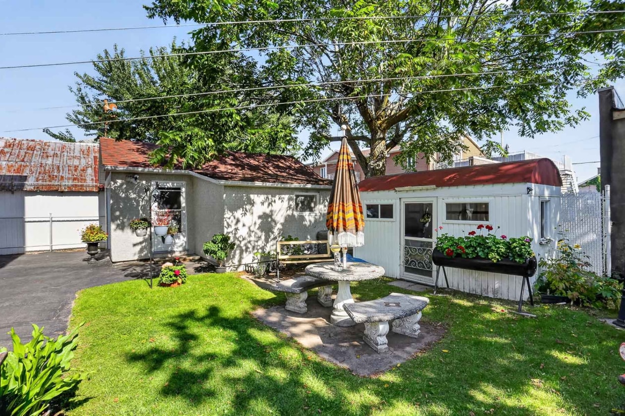 Cour — 535 - 537 112e Rue, Shawinigan