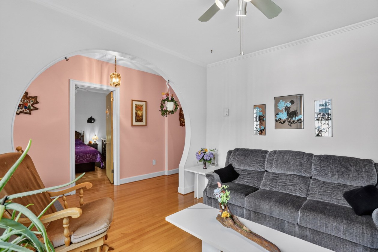 Salon — 535 - 537 112e Rue, Shawinigan