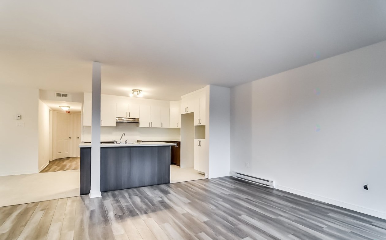 Salle à manger — 10 Rue Seto, Gatineau