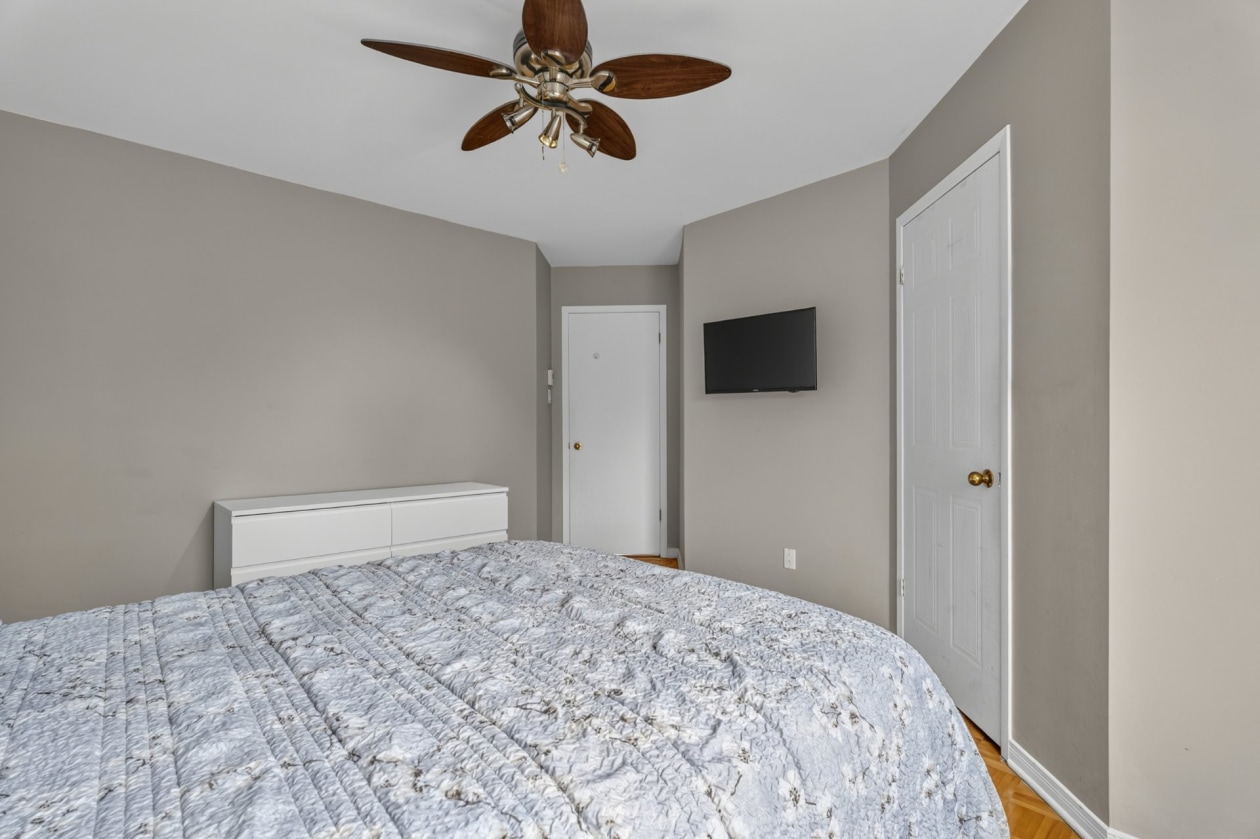 Chambre à coucher principale — 128, Rue de l'Île-aux-Fraises, Terrebonne (Lachenaie), J6W6C2, Terrebonne (Lachenaie)