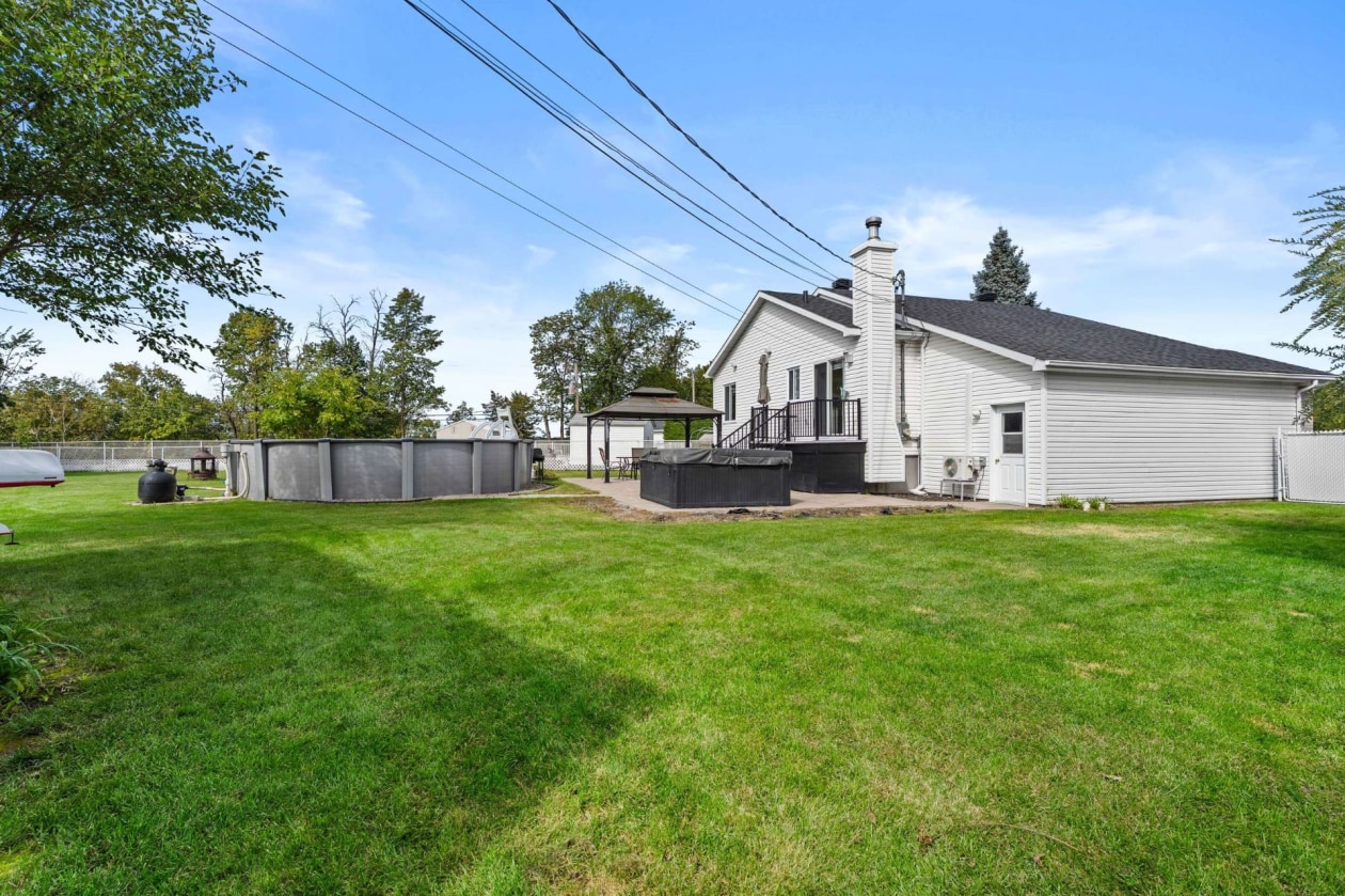 Cour — 128, Rue de l'Île-aux-Fraises, Terrebonne (Lachenaie), J6W6C2, Terrebonne (Lachenaie)