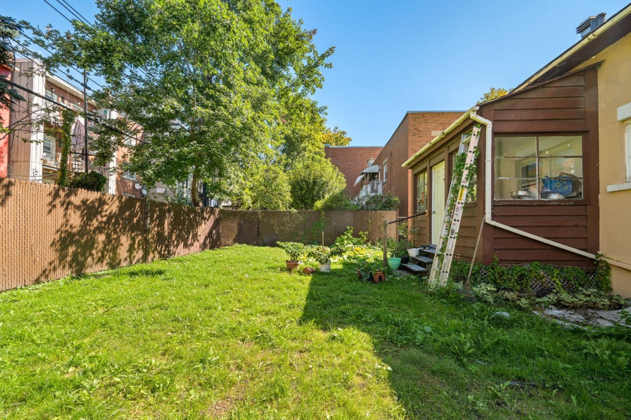 Cour — 8645, Av. d'Outremont, Montréal (Villeray/Saint-Michel/Parc-Extension), H3N2M9, Montréal (Villeray/Saint-Michel/Parc-Extension)