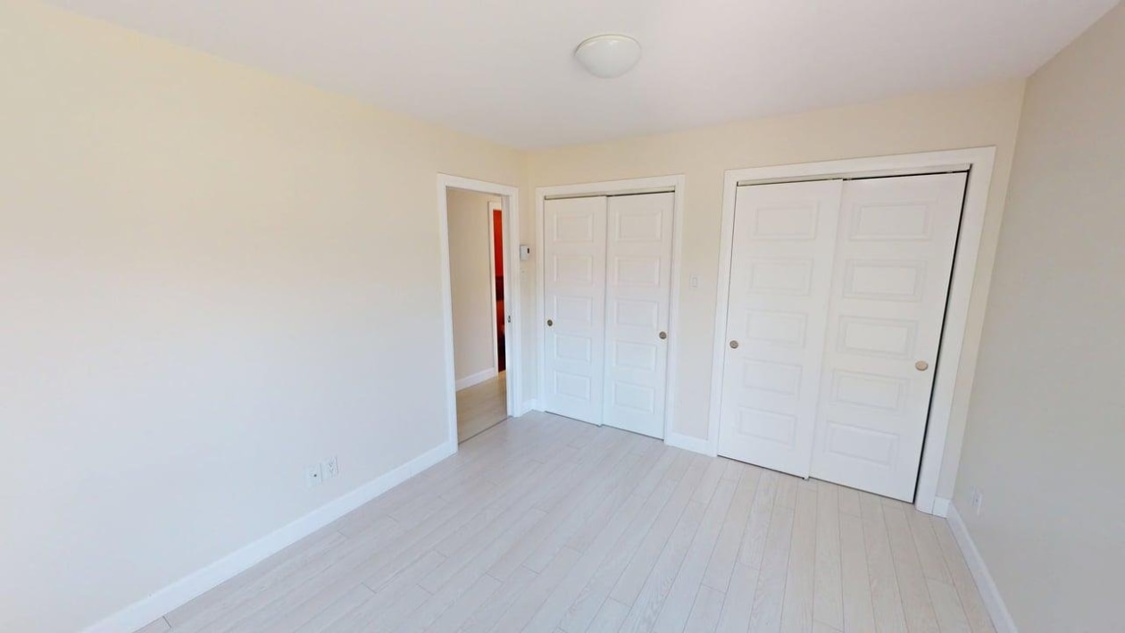 Chambre à coucher principale — 130D Rue du Domaine-sur-le-Golf, Saguenay