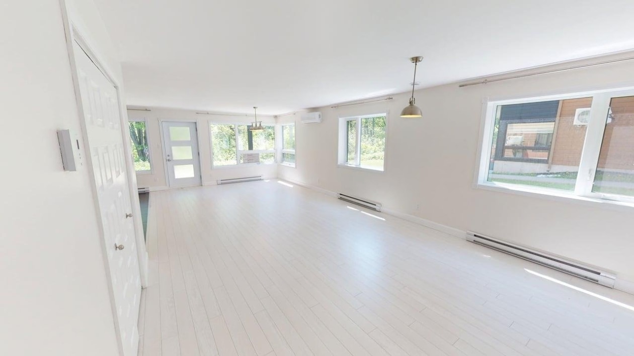 Salon — 130D Rue du Domaine-sur-le-Golf, Saguenay