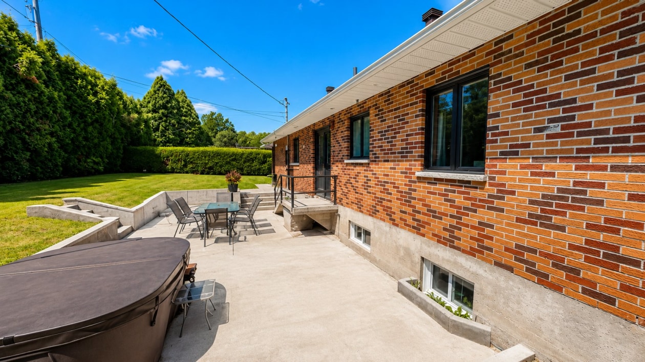 Terrasse — 3647 Rue Ste-Catherine, Saguenay