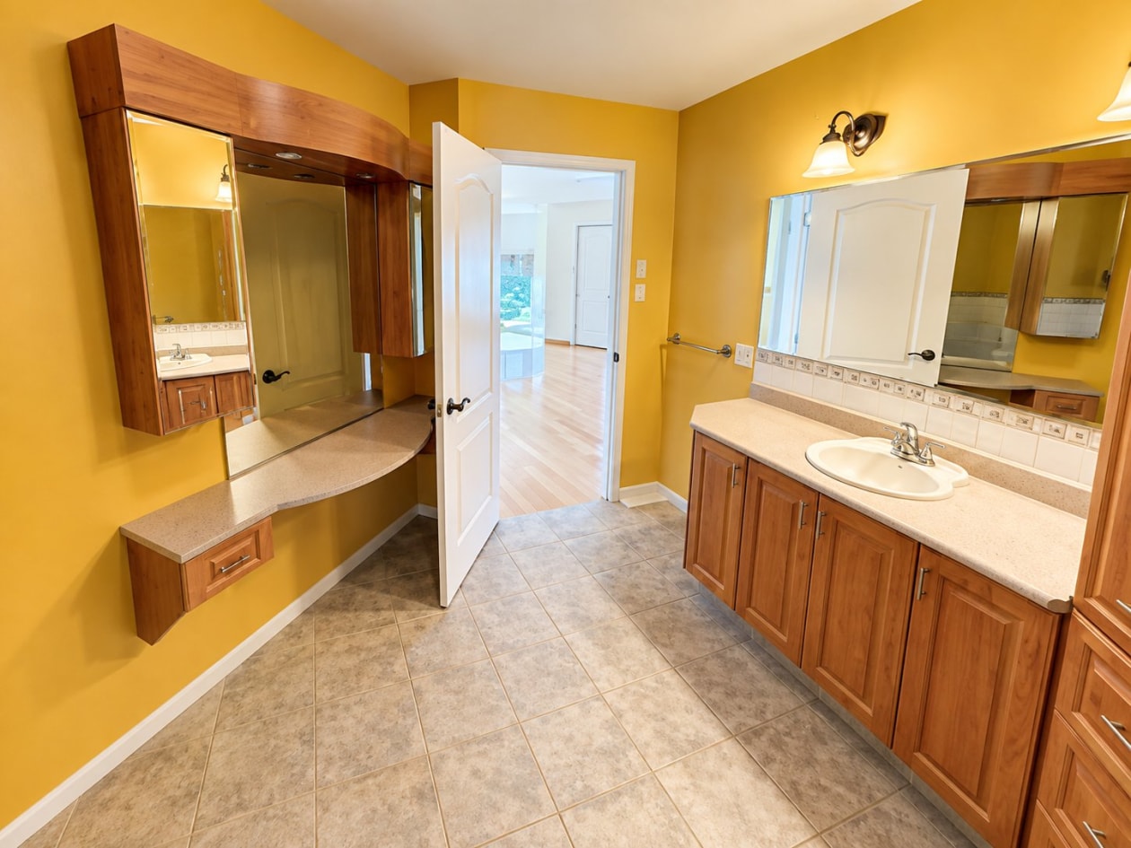 Salle de bains — 165 Rue des Myosotis, Saguenay