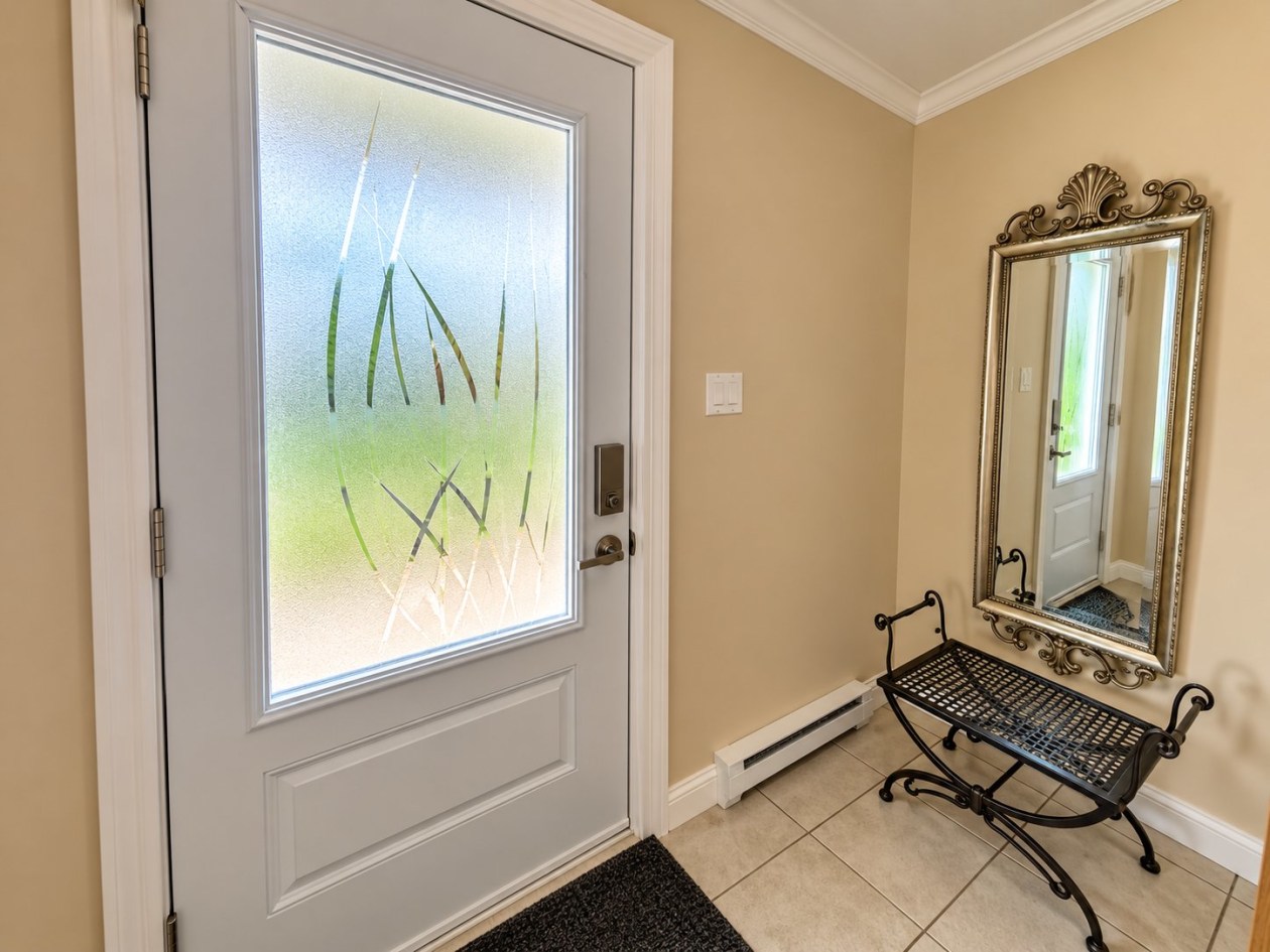 Hall d'entrée — 983 Boul. de l'Anse, Roberval