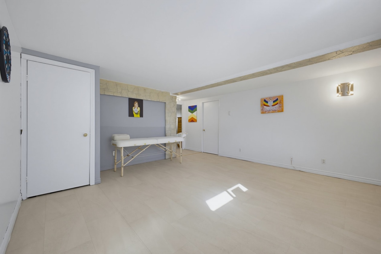 Salle familiale — 673 Rue des Prés, Saint-Lin/Laurentides