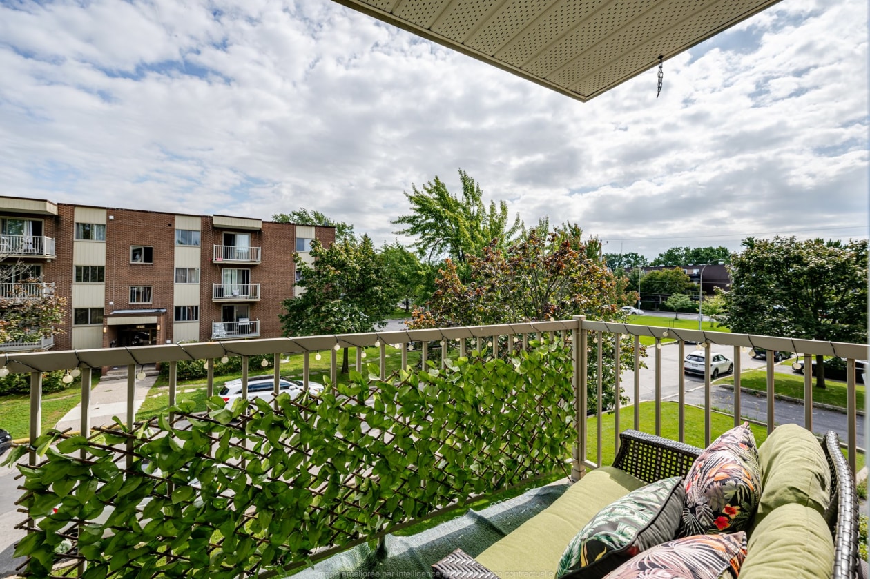 Balcon — 1240 Rue Conefroy, Longueuil