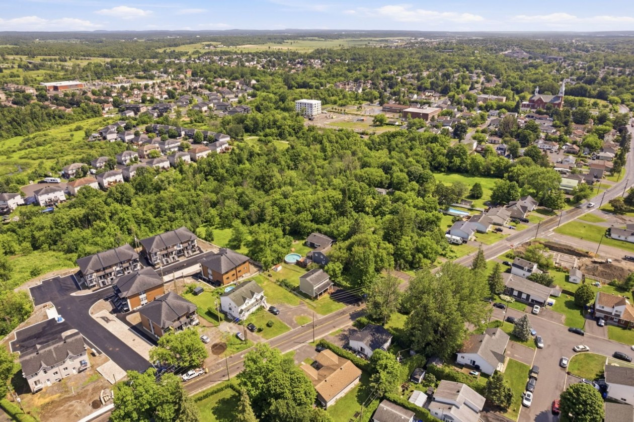 Vue d'ensemble — 809 Boul. St-René E., Gatineau