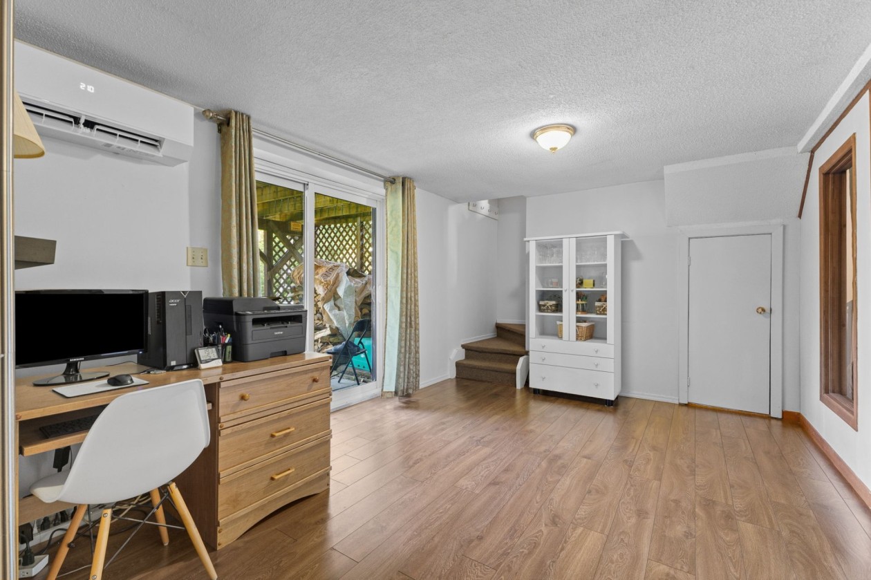 Bureau — 16 Rue Beaudoin, La Pêche