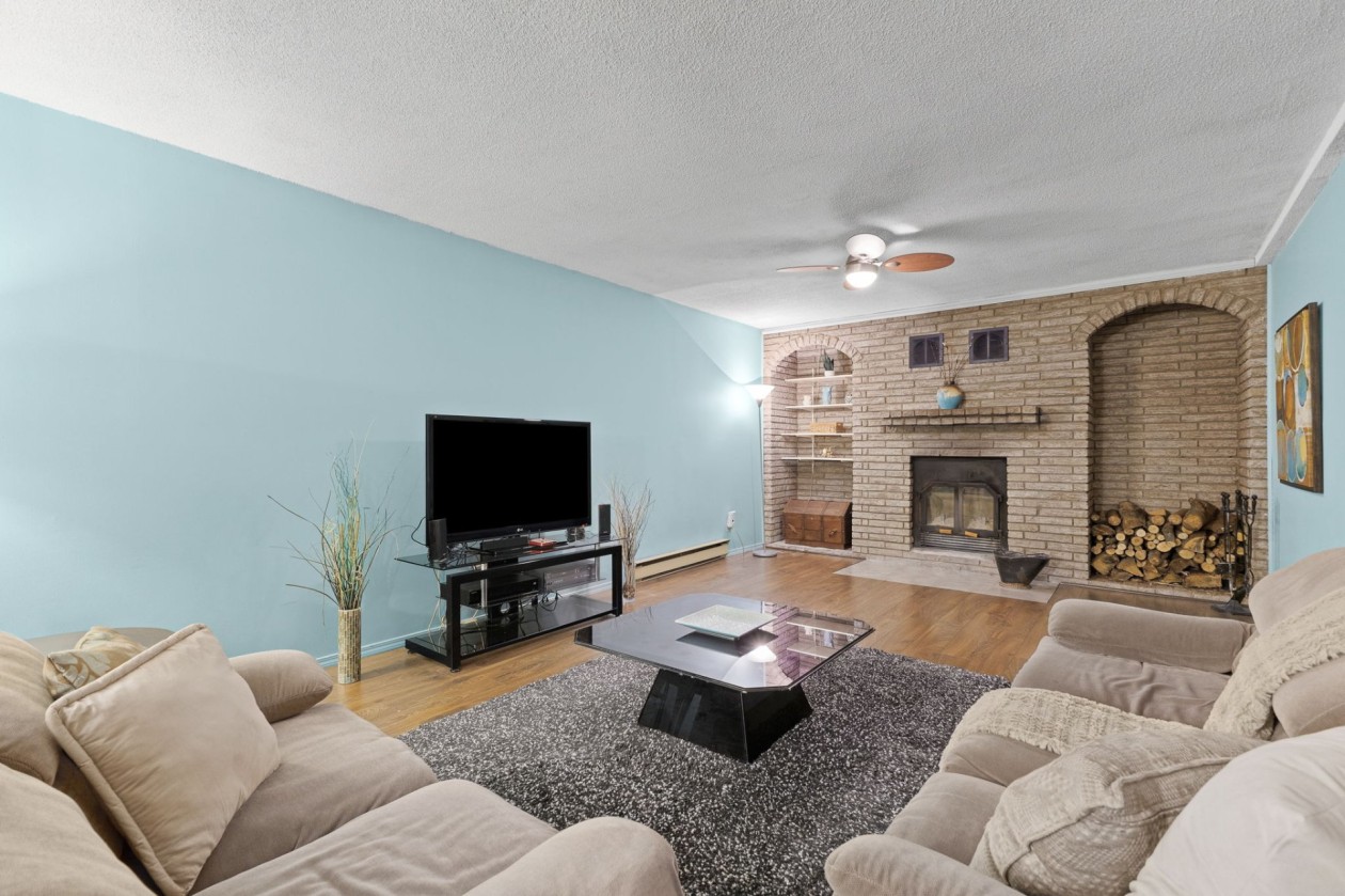 Salle familiale — 16 Rue Beaudoin, La Pêche