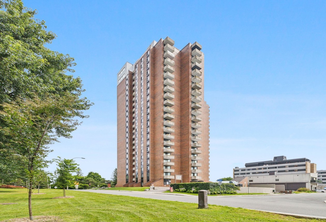Façade — 285 Rue Laurier, Gatineau