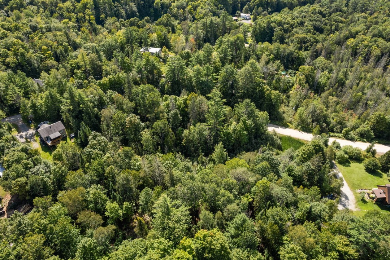 Photo aérienne — 151 Ch. Dubois, Val-des-Monts