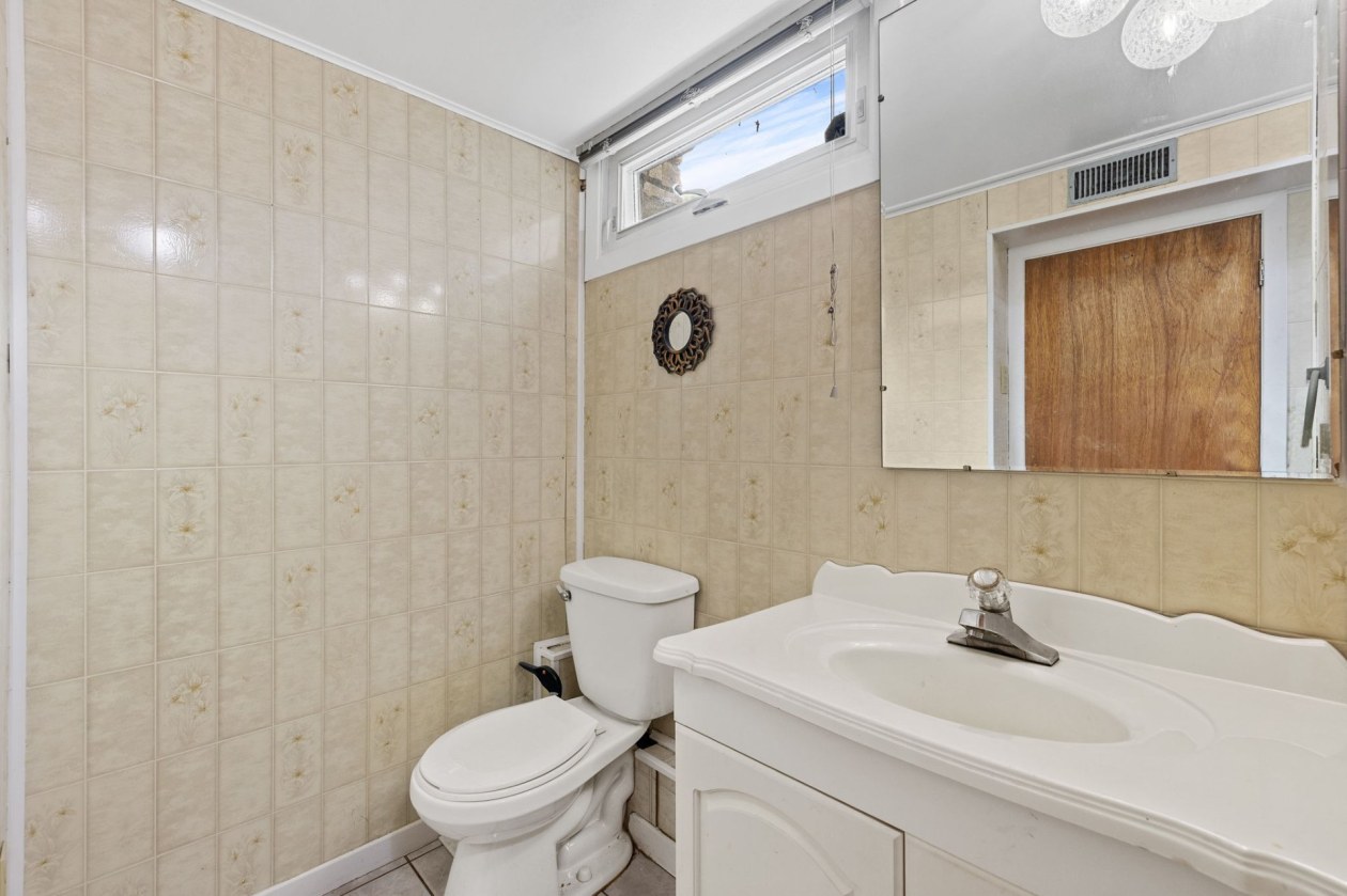 Salle de bains — 15 Rue de la Normandie, Gatineau