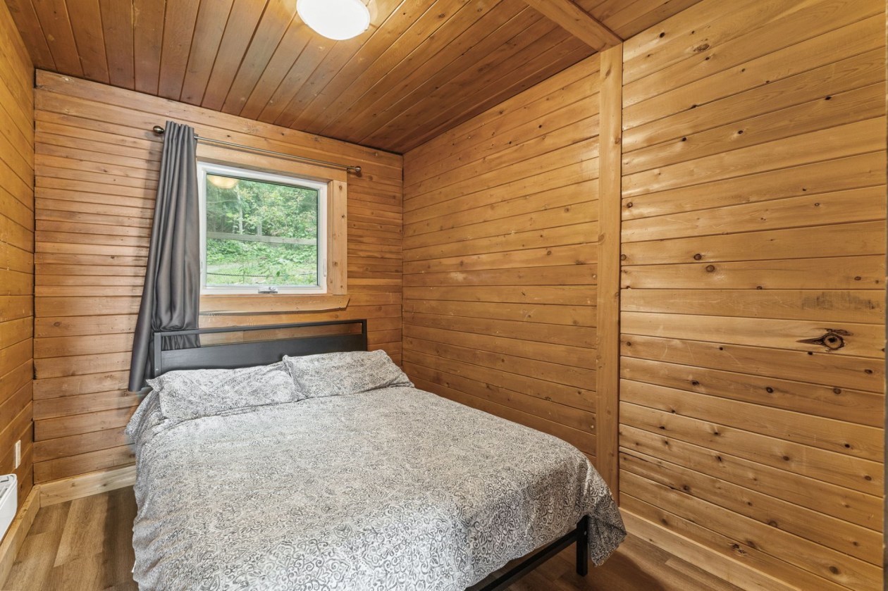 Chambre à coucher — 68 Ch. Paul, Sainte-Thérèse-de-la-Gatineau
