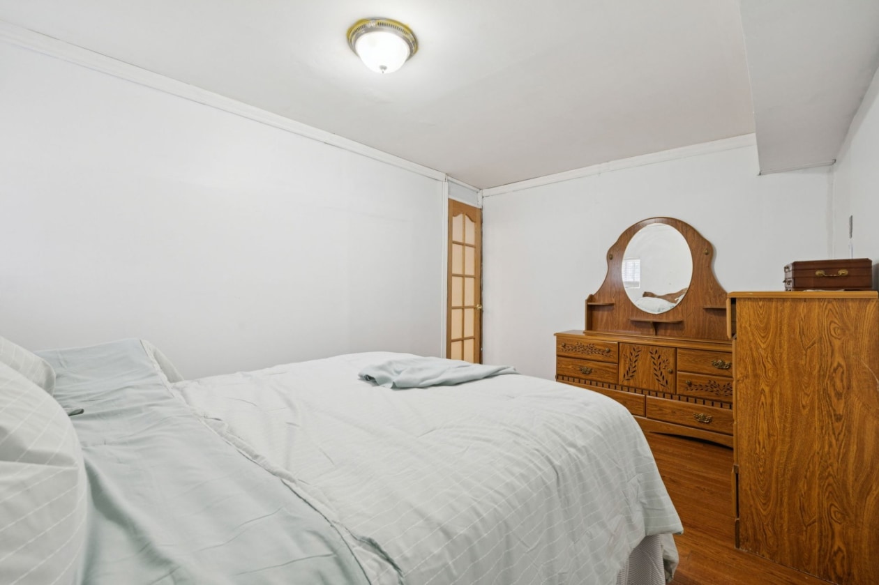 Chambre à coucher — 1712, Ch. du Lac-des-Loups, Pontiac, J0X2V0, Pontiac