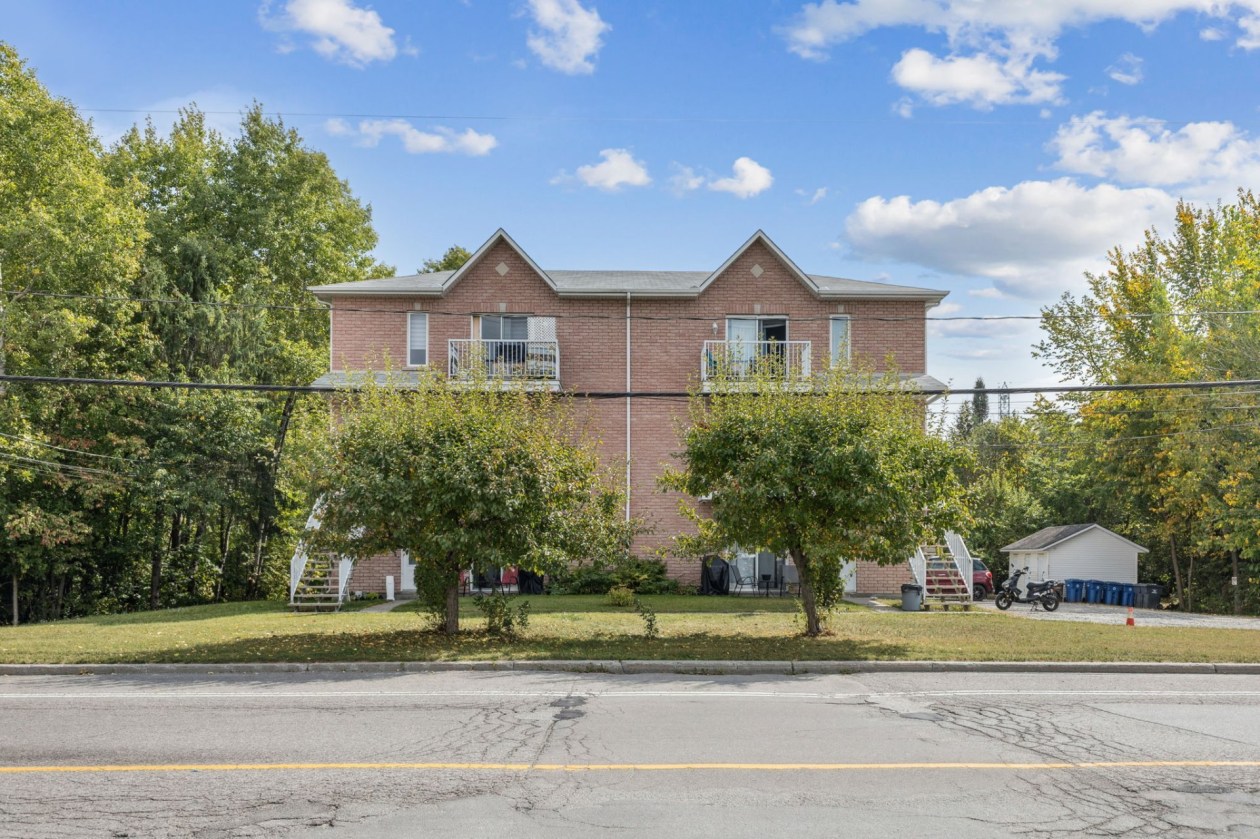 Façade — 1180 Rue de Neuville, Gatineau