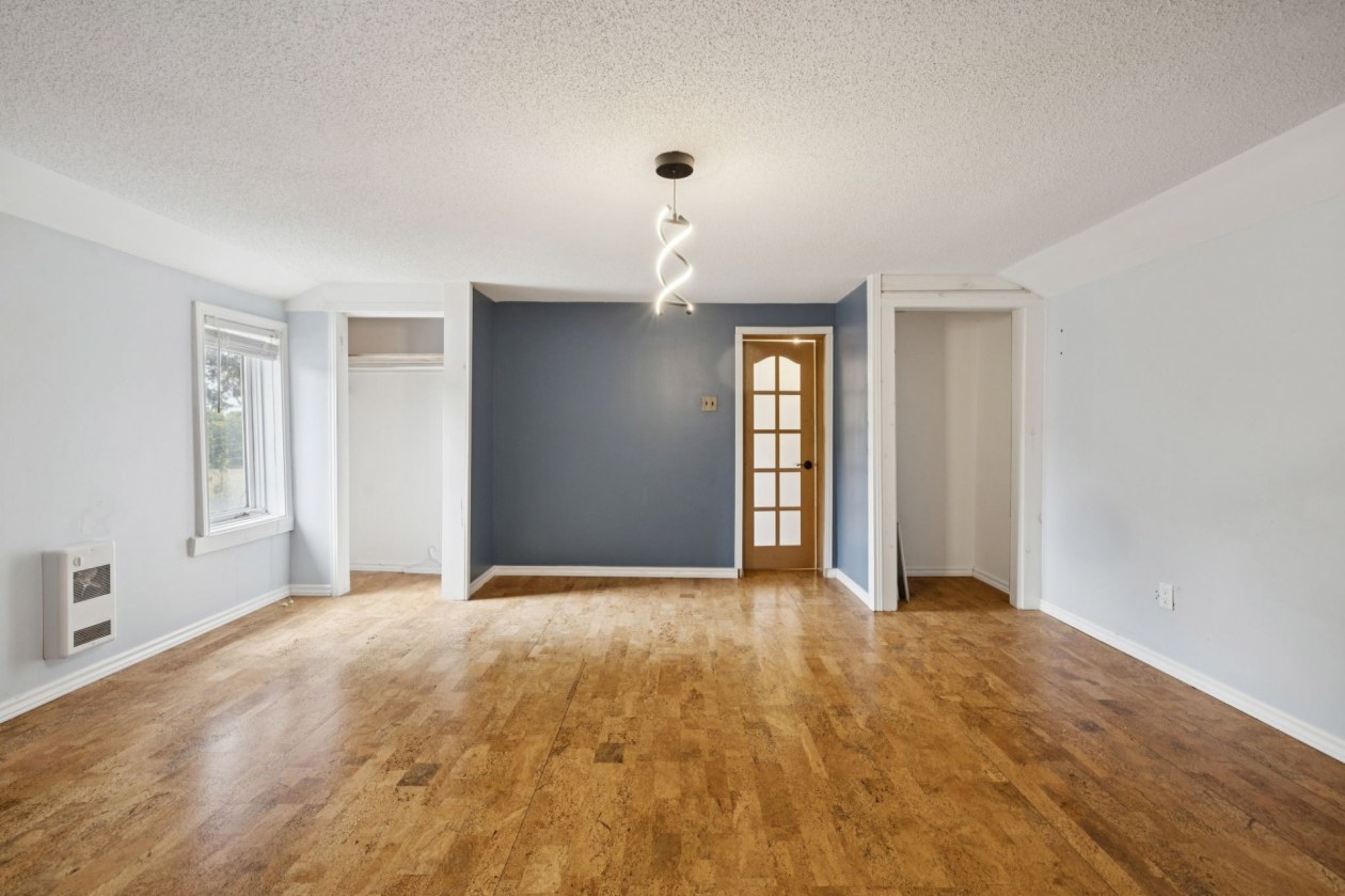 Chambre à coucher — 1712, Ch. du Lac-des-Loups, Pontiac, J0X2V0, Pontiac