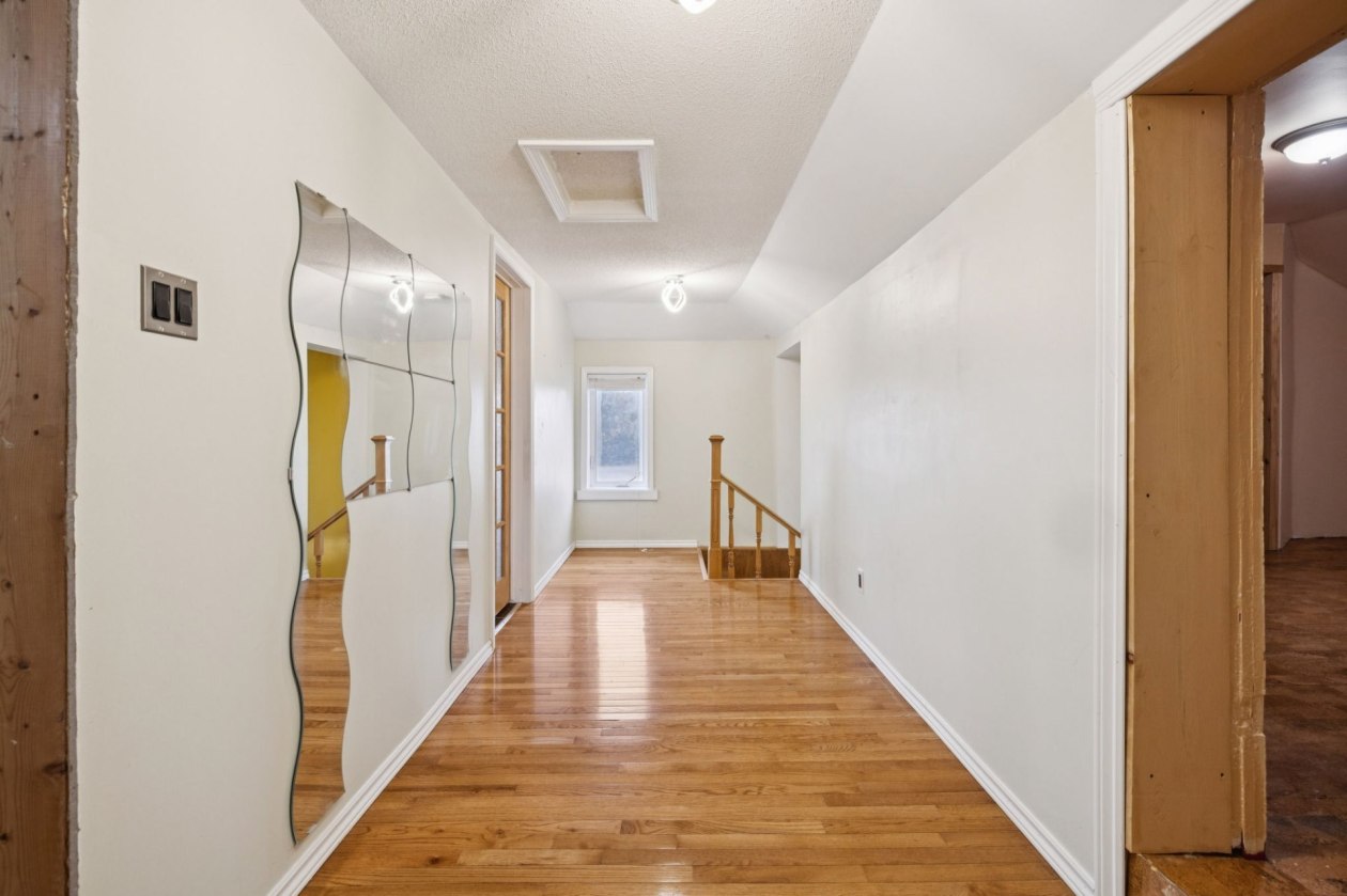 Corridor — 1712, Ch. du Lac-des-Loups, Pontiac, J0X2V0, Pontiac