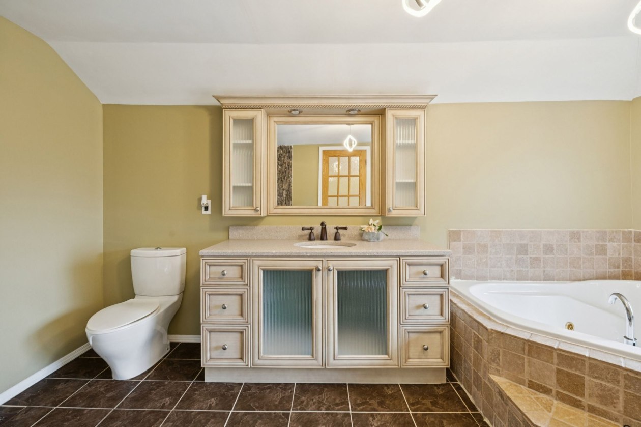 Salle de bains — 1712, Ch. du Lac-des-Loups, Pontiac, J0X2V0, Pontiac