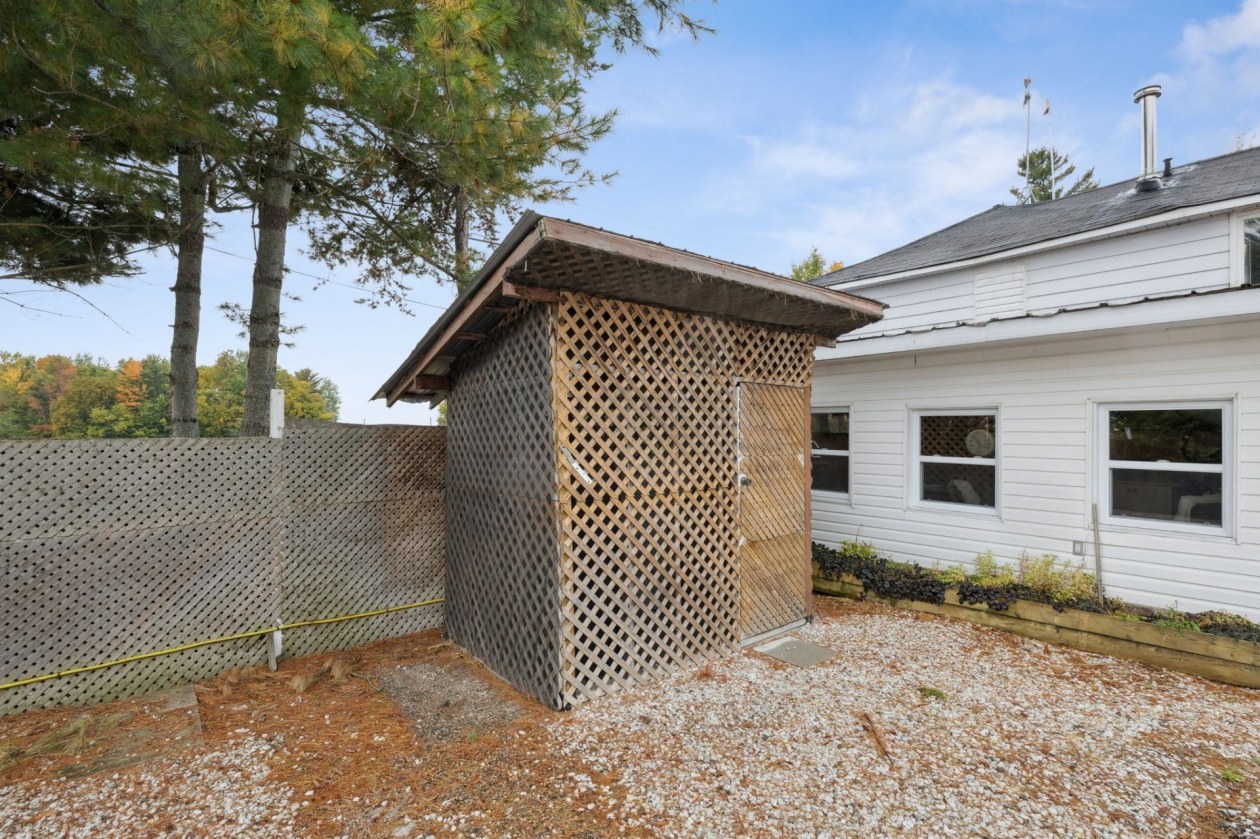 Rangement — 1712, Ch. du Lac-des-Loups, Pontiac, J0X2V0, Pontiac