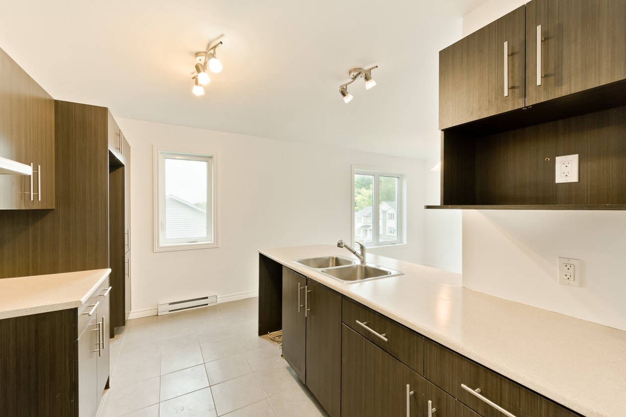 Photo 4 — 213 Rue Darche, Sherbrooke