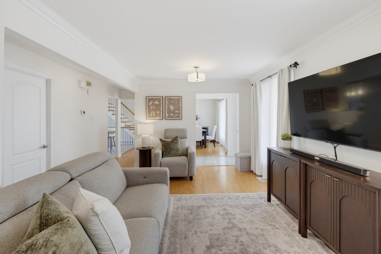 Salon — 19, Rue Pierre-Papin, Gatineau (Gatineau), J8T3X6, Gatineau (Gatineau)