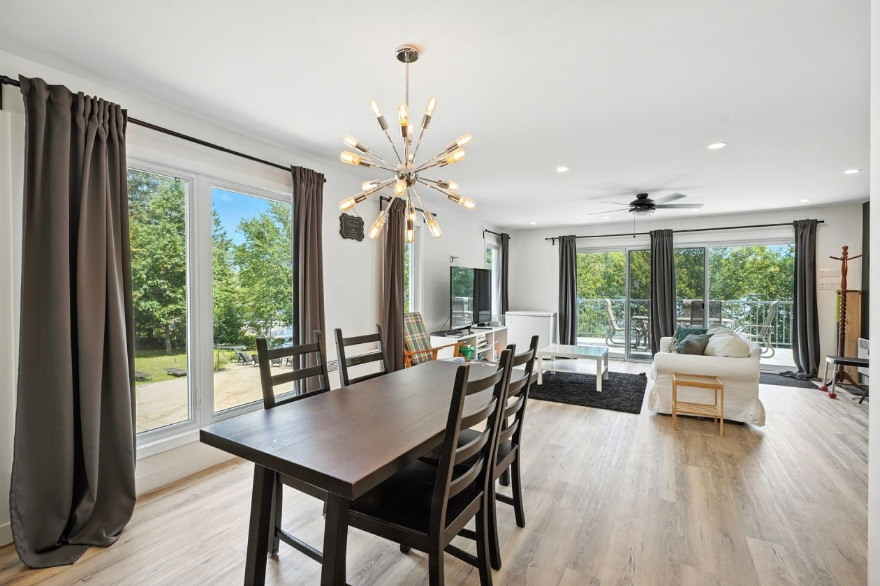 Salle à manger — 1266, Route Principale, Val-des-Monts, J8N2K6, Val-des-Monts