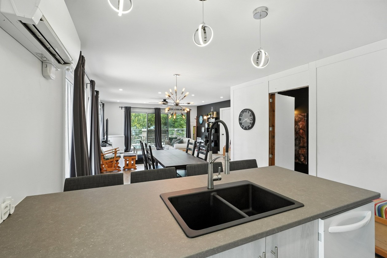 Salle à manger — 1266, Route Principale, Val-des-Monts, J8N2K6, Val-des-Monts