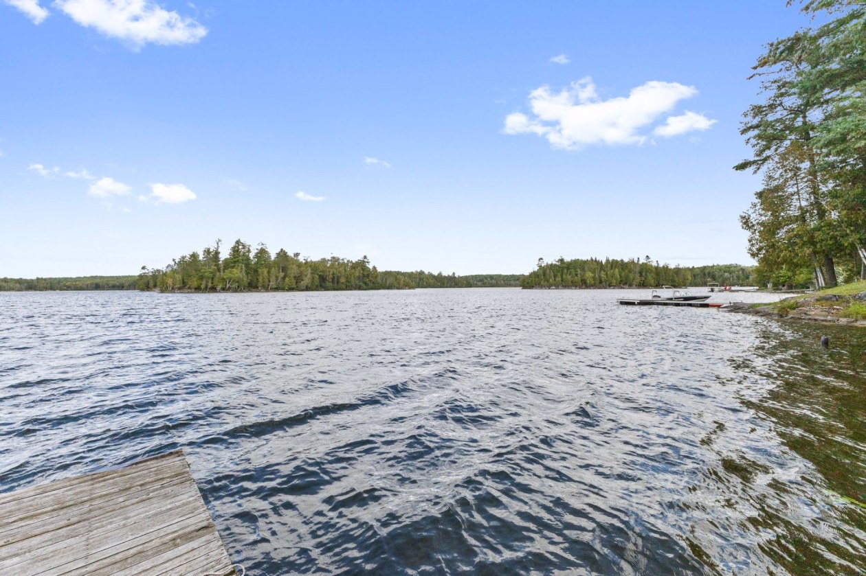 Bord de l'eau — 68 Ch. Paul, Sainte-Thérèse-de-la-Gatineau