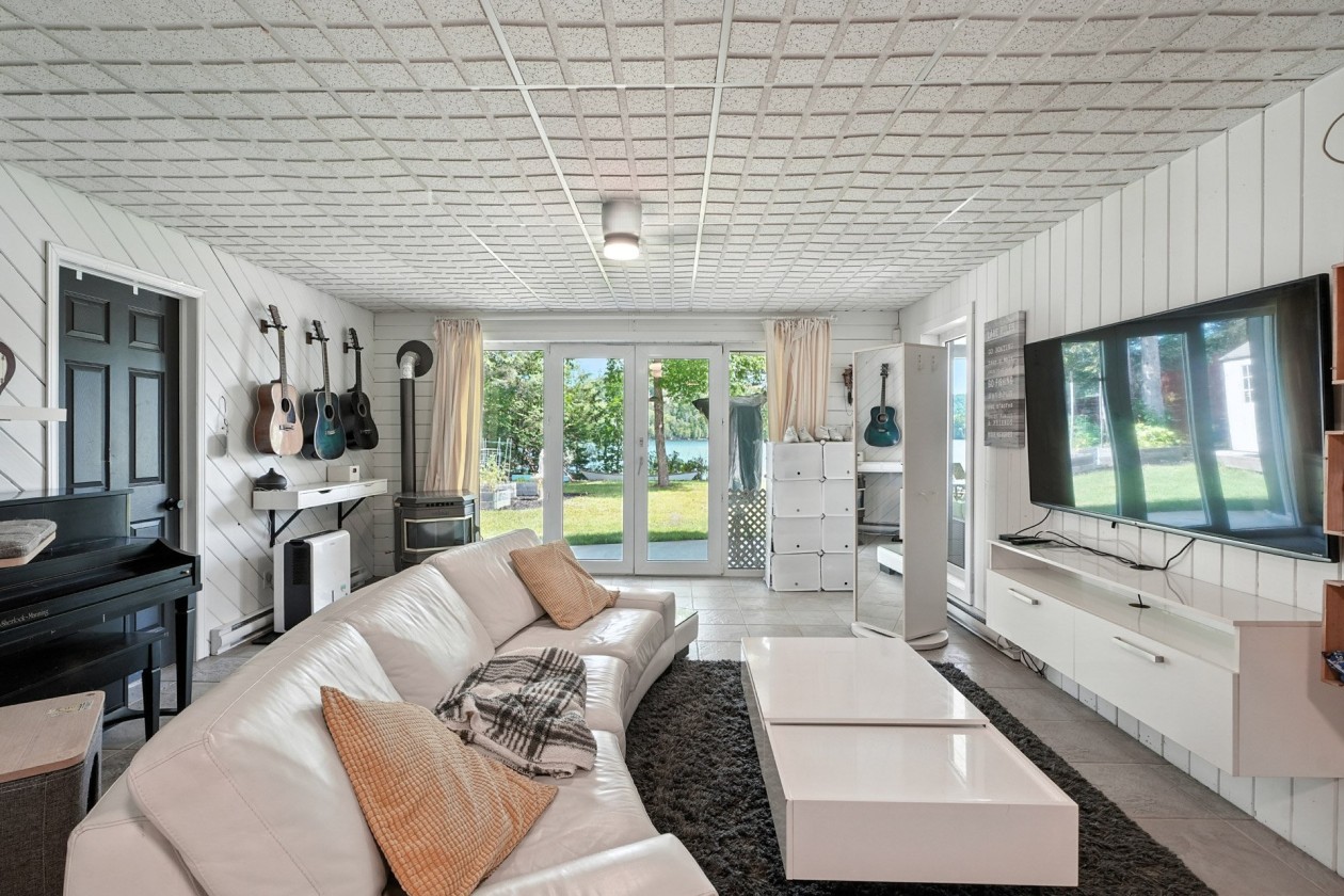 Salle familiale — 1266, Route Principale, Val-des-Monts, J8N2K6, Val-des-Monts