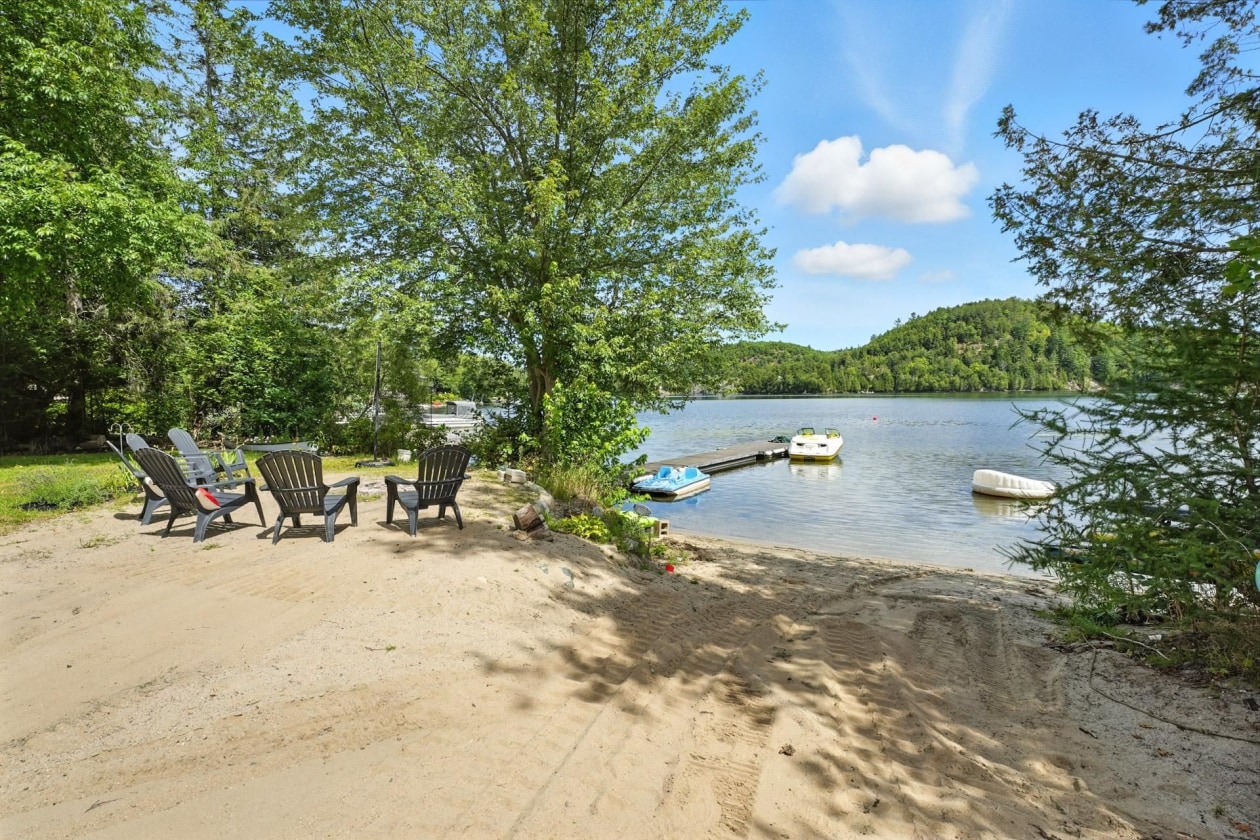 Bord de l'eau — 1266, Route Principale, Val-des-Monts, J8N2K6, Val-des-Monts